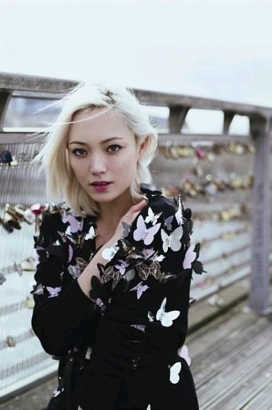 오묘한 매력의 한국계 프랑스인 혼혈배우 | 인스티즈