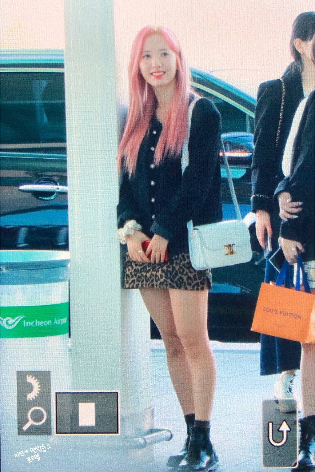 컴백을 앞두고 핑크머리로 변신한 오늘자 우주소녀 보나.jpg | 인스티즈