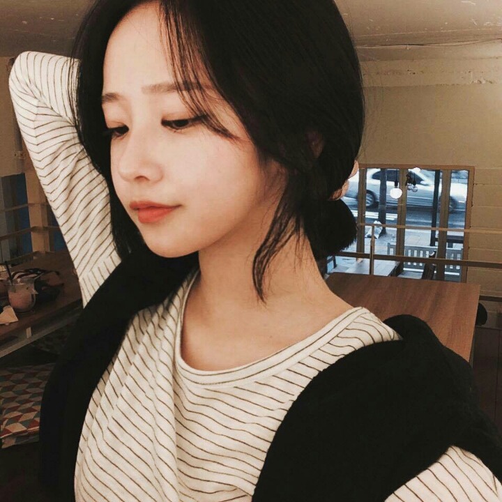 페북에서 단발여신으로 불린다는 손화민양 | 인스티즈