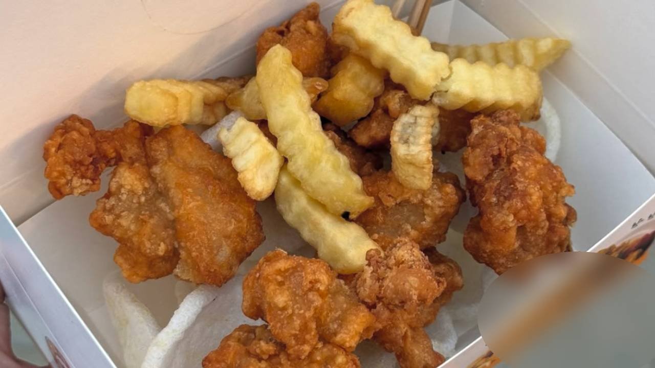 '닭강정 밑에 알새우칩'...반복되는 지역 축제 바가지 논란 | 인스티즈