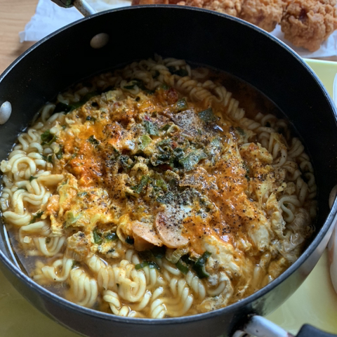 친구가 그러더라 그렇게 먹다간 통풍 걸려 뒤진다고.. | 인스티즈