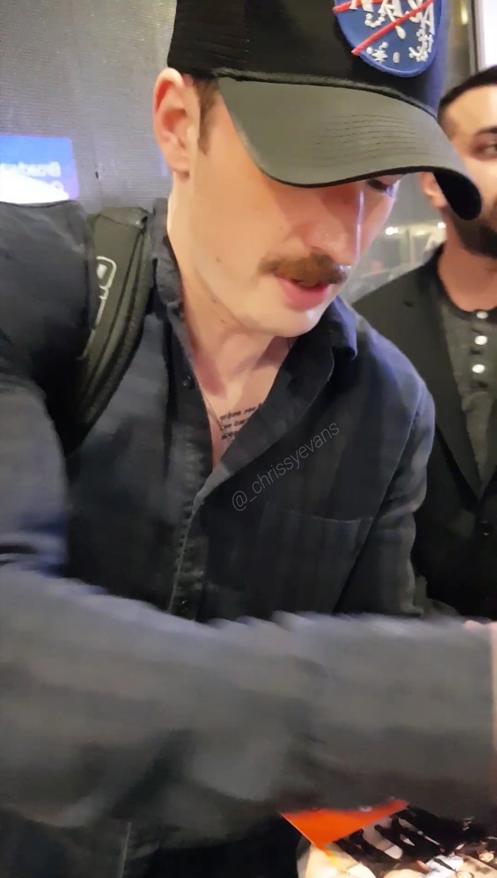 [크리스에반스] 봉준호감독도 보고 얼굴이 빨개졌다는 속눈썹 | 인스티즈