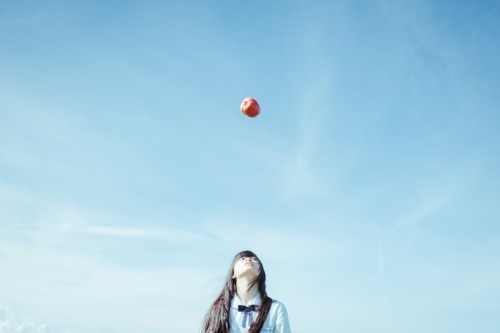  따뜻한 분위기의 일본의 봄 vs 시원하고 청량감있는 일본의 여름 | 인스티즈