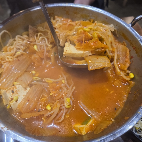 진짜 미쳐버린 남미새의 도시 | 인스티즈
