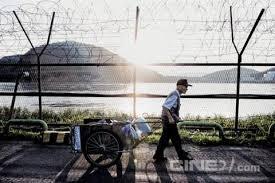 아저씨! 아저씨가 그 영웅이죠?? 맞죠?? | 인스티즈