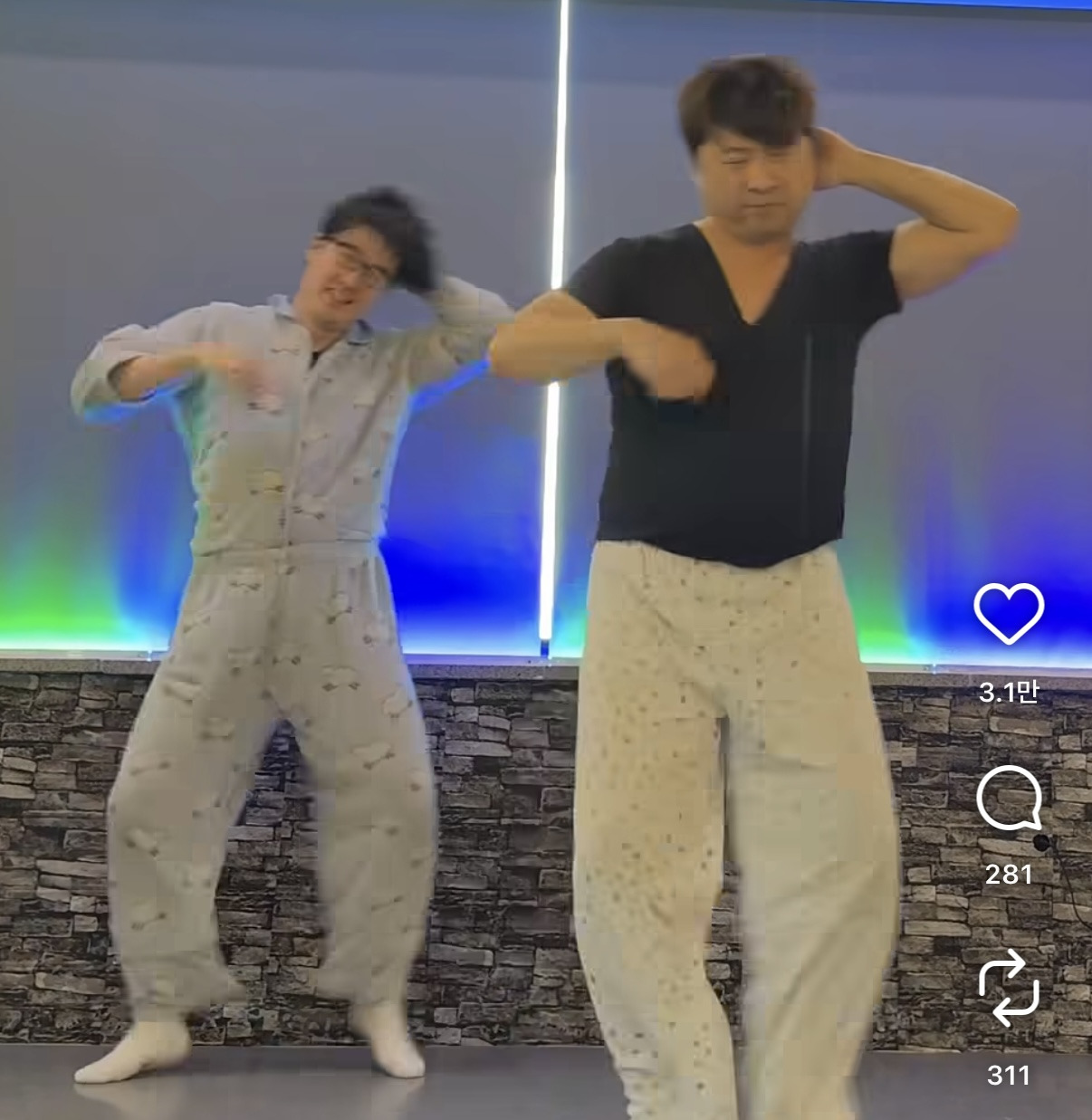 얼굴에 춤이 없는 사람들 모임 | 인스티즈