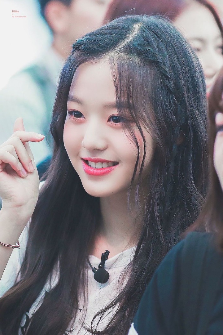 아직 초졸인 아이즈원 센터 장원영 직찍 사진.jpg | 인스티즈