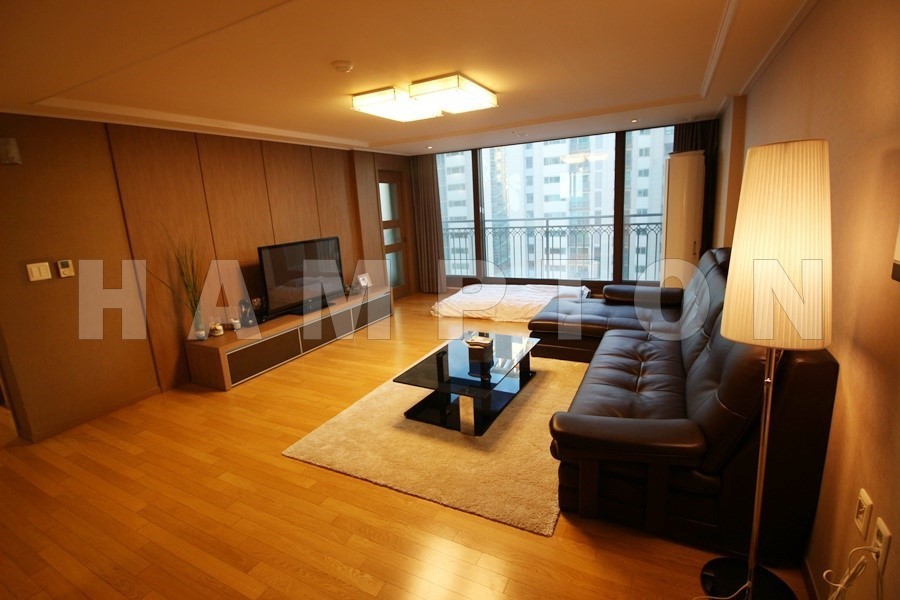 아이즈원 숙소내부 전체뷰.jpg | 인스티즈