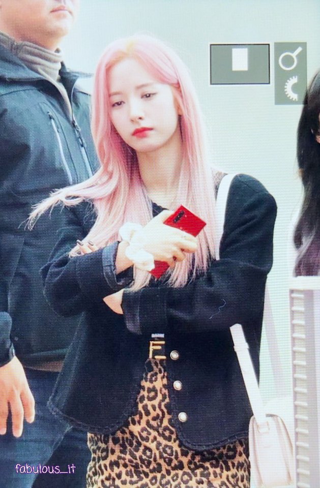 컴백을 앞두고 핑크머리로 변신한 오늘자 우주소녀 보나.jpg | 인스티즈