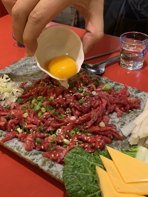 친구가 그러더라 그렇게 먹다간 통풍 걸려 뒤진다고.. | 인스티즈