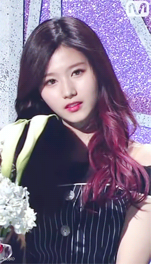 눈빛에 색기 사랑스러움 전부 다 있는 여돌들 | 인스티즈