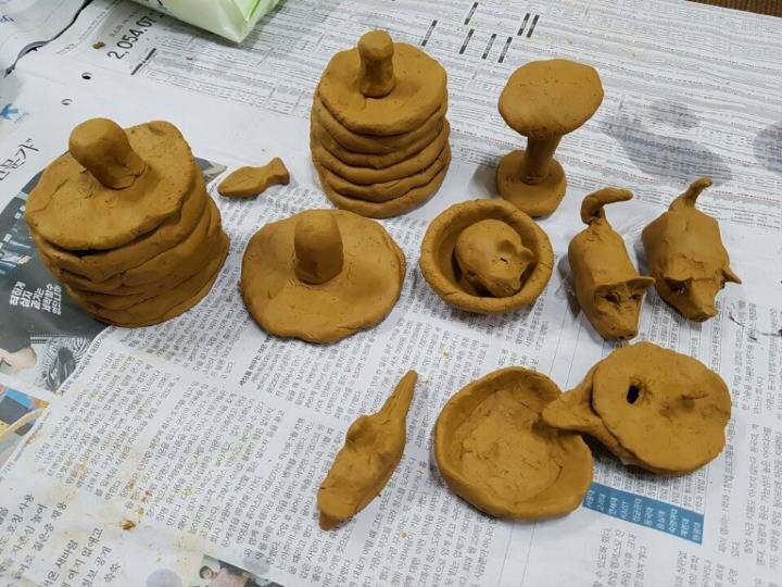 초딩들아 너네 이런거 아니야?? 아 미술시간에 이런거 하냐고 | 인스티즈