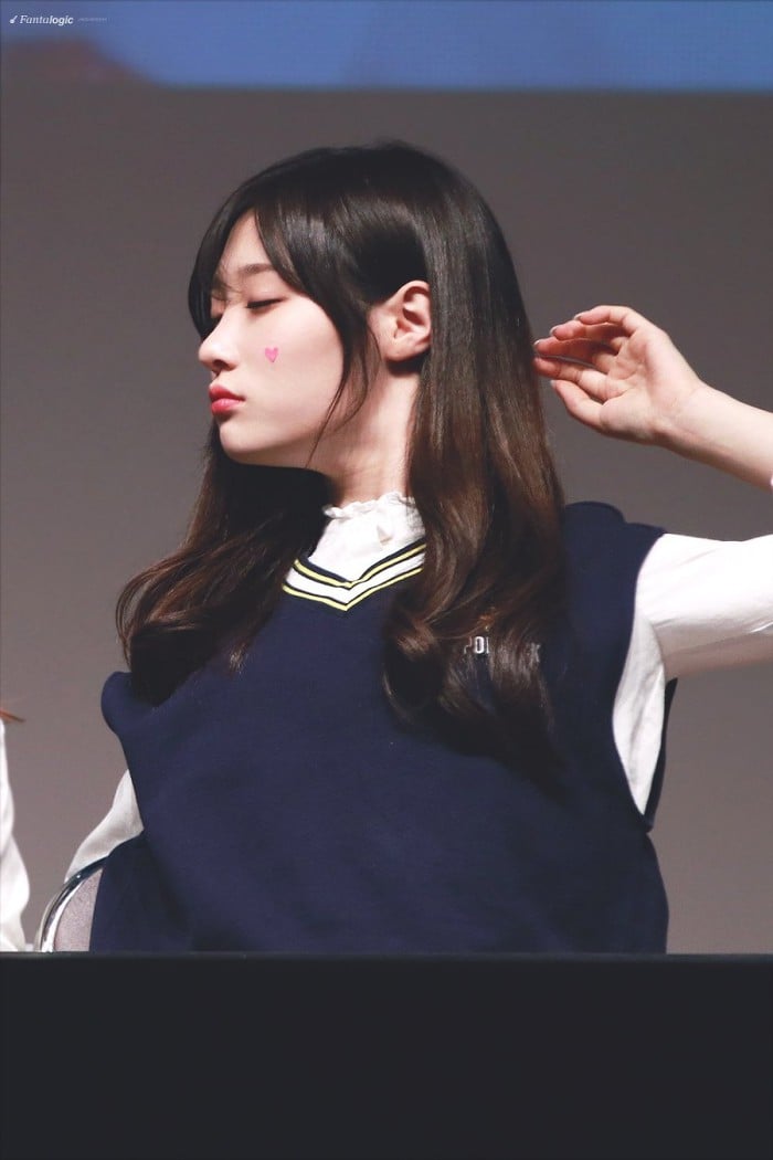 앞머리 있는 정채연.jpg | 인스티즈