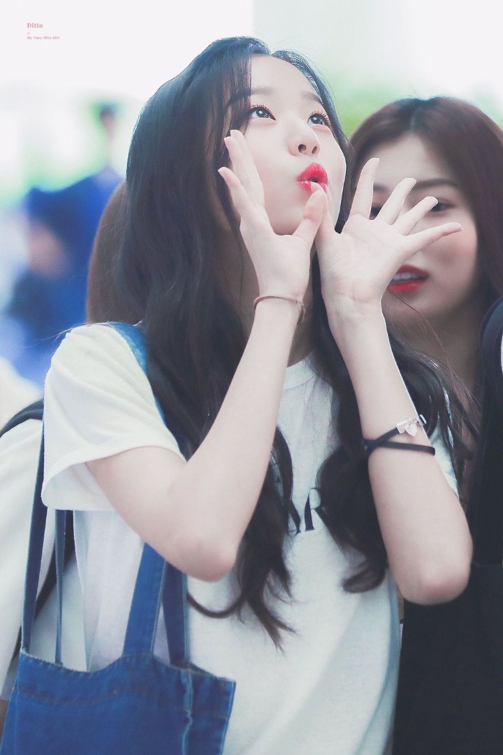 아직 초졸인 아이즈원 센터 장원영 직찍 사진.jpg | 인스티즈