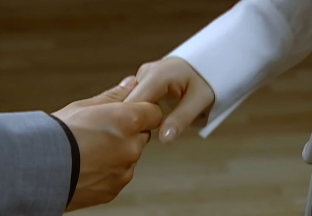 드디어 넷플에 올라 온 고수가 누명쓰고 무기징역 받았다가 대기업 사장으로 돌아와서 복수하는 드라마 | 인스티즈