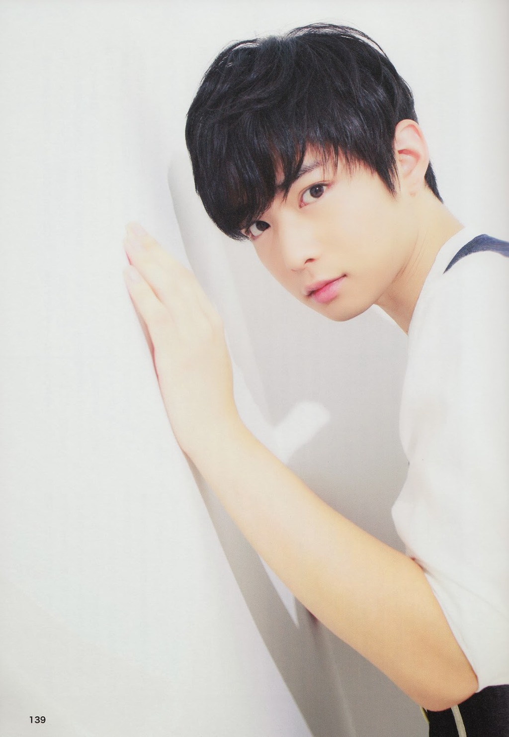 일본의 엄청난 동안 미소년 남자배우 | 인스티즈