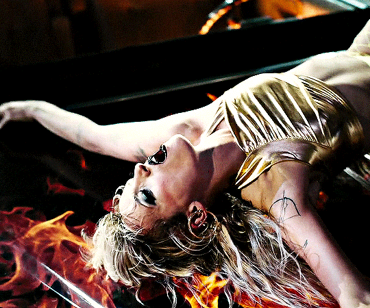 거침없는 각본과 충격적인 연출로 주목받고 있는 유럽 출신 여성 감독 3명.JPG | 인스티즈