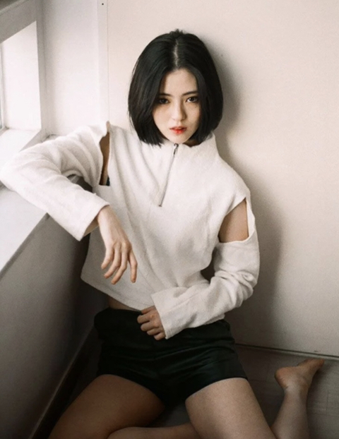 한소희 데뷔전에 ㄹㅇ 개열심히 삶 | 인스티즈