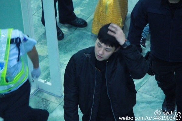 슬슬 받아들여지기 시작하는 지드래곤 김병지컷.jpg | 인스티즈