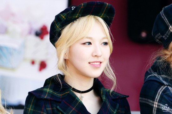 초커 착용한 연예인들 모음 | 인스티즈