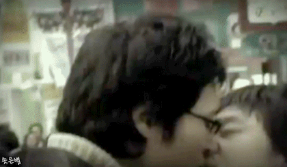 남자들 키스할때 유형 중 가장 선호하는 유형은? gif | 인스티즈