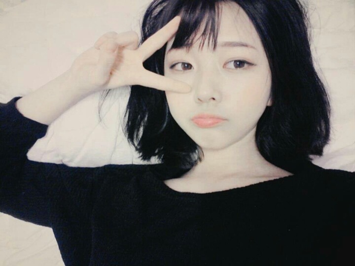 페북에서 단발여신으로 불린다는 손화민양 | 인스티즈