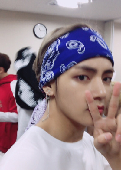 현직 남녀아이돌 100명이 뽑은 제일 잘생긴 남자 아이돌.jpg | 인스티즈