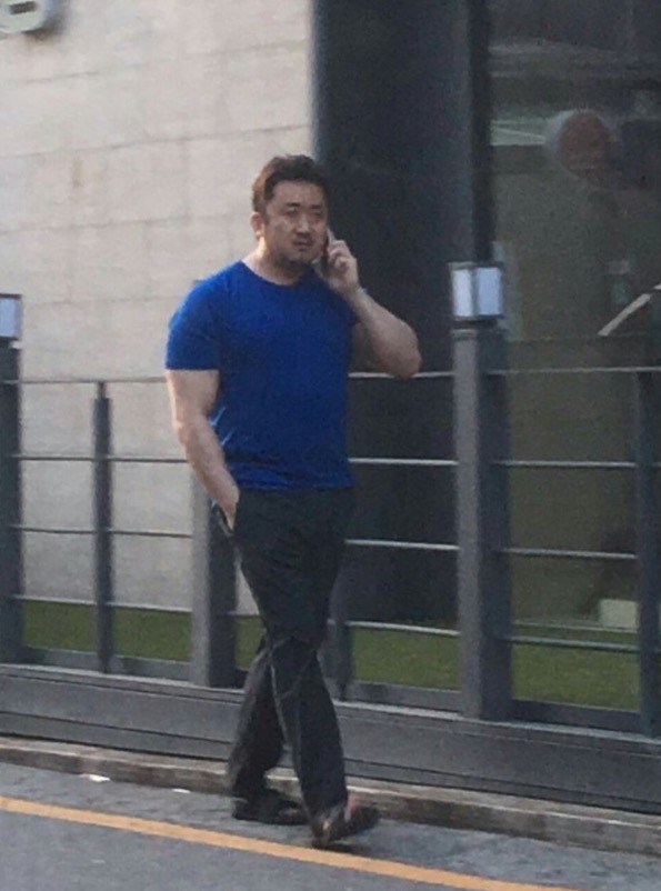 연예인들 실물에 근접한 사진 | 인스티즈