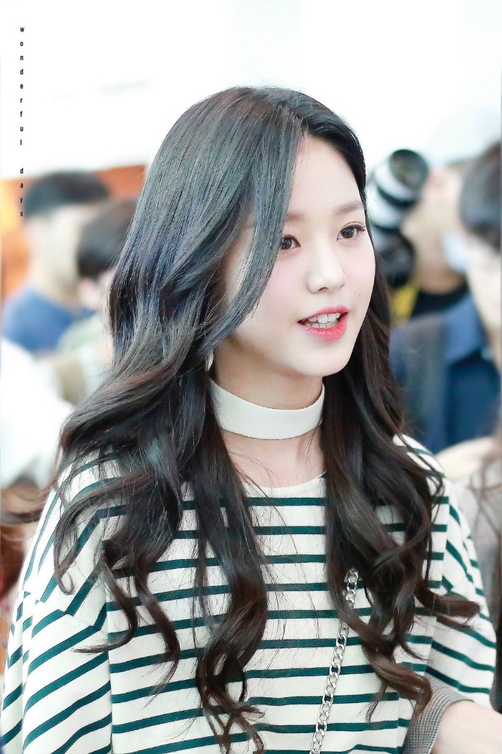 아직 초졸인 아이즈원 센터 장원영 직찍 사진.jpg | 인스티즈