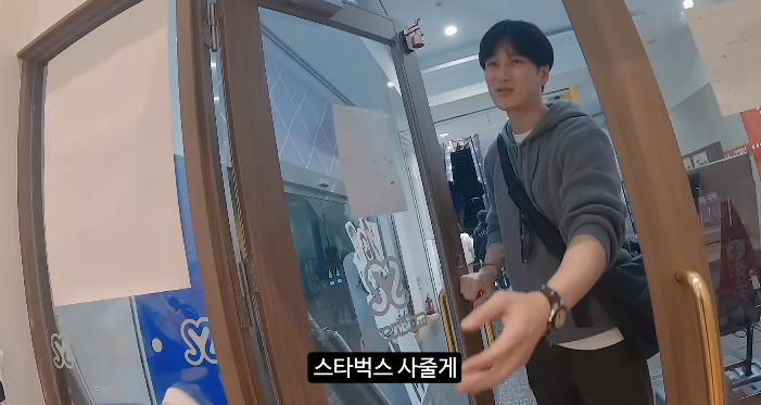곽튜브가 안보현에게 짬처리 시킨 일본여행...jpg | 인스티즈