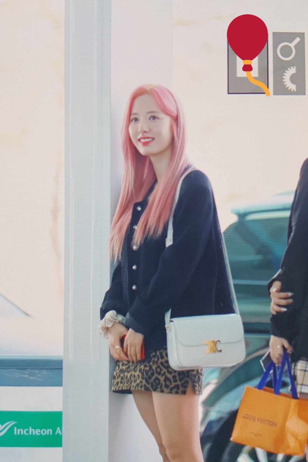 컴백을 앞두고 핑크머리로 변신한 오늘자 우주소녀 보나.jpg | 인스티즈