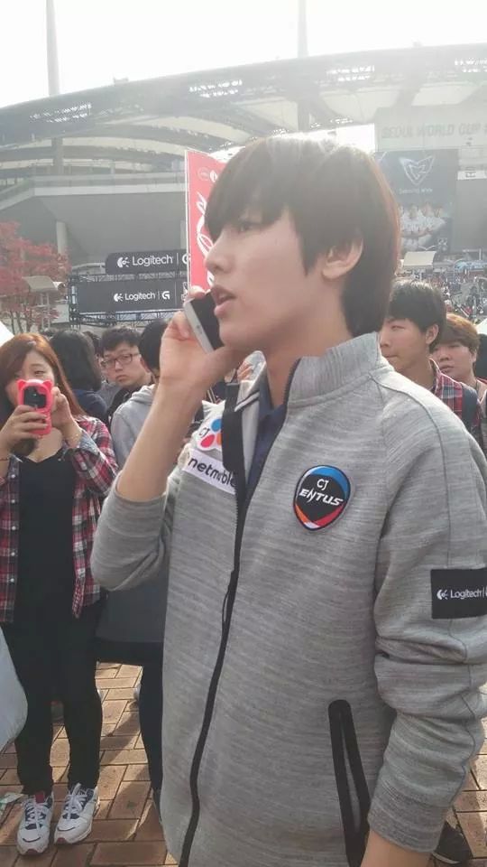 잘생겨서 실검 1위도 장악했었던 프로게이머 | 인스티즈