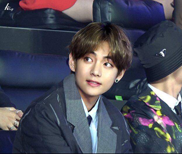 사진으로 체감하는 방탄소년단 뷔의 실물 느낌 | 인스티즈