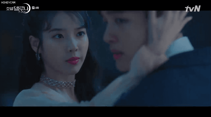 아이유 키스신 모음 ㅓㅜㅑ.gif | 인스티즈