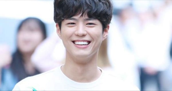 웃을때 박보검 닮은 여자연예인.jpgif | 인스티즈