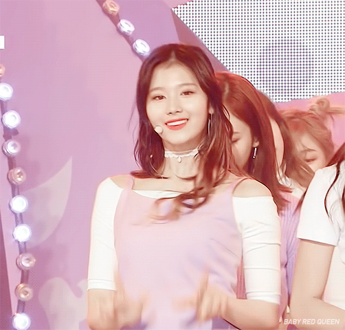 트와이스 큐티 사나.gif | 인스티즈