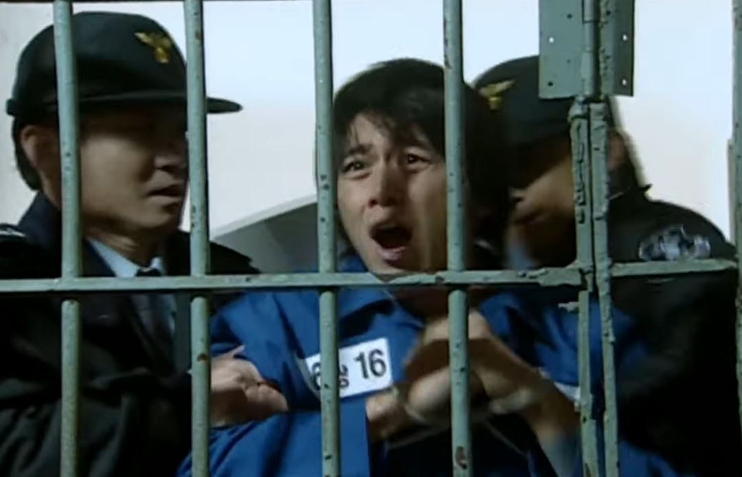 드디어 넷플에 올라 온 고수가 누명쓰고 무기징역 받았다가 대기업 사장으로 돌아와서 복수하는 드라마 | 인스티즈