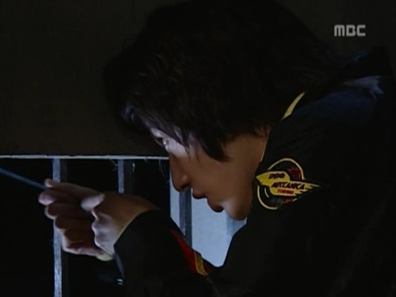 [거침없이하이킥] 민용이 옥탑방에 감금된 남자들ㅋㅋㅋㅋㅋ.jpg | 인스티즈