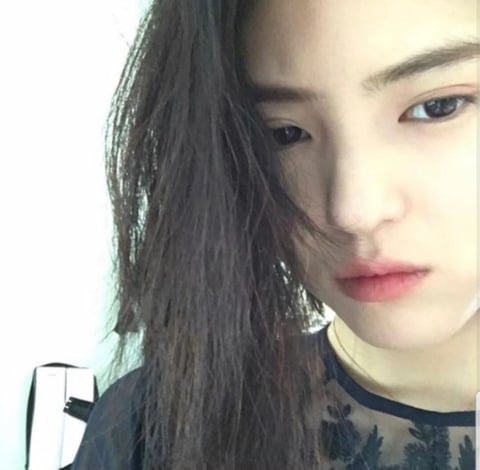 한소희 데뷔전에 ㄹㅇ 개열심히 삶 | 인스티즈