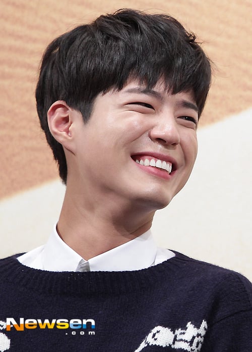 웃을때 박보검 닮은 여자연예인.jpgif | 인스티즈