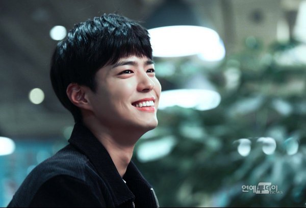 웃을때 박보검 닮은 여자연예인.jpgif | 인스티즈