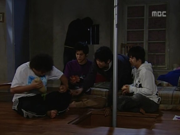 [거침없이하이킥] 민용이 옥탑방에 감금된 남자들ㅋㅋㅋㅋㅋ.jpg | 인스티즈