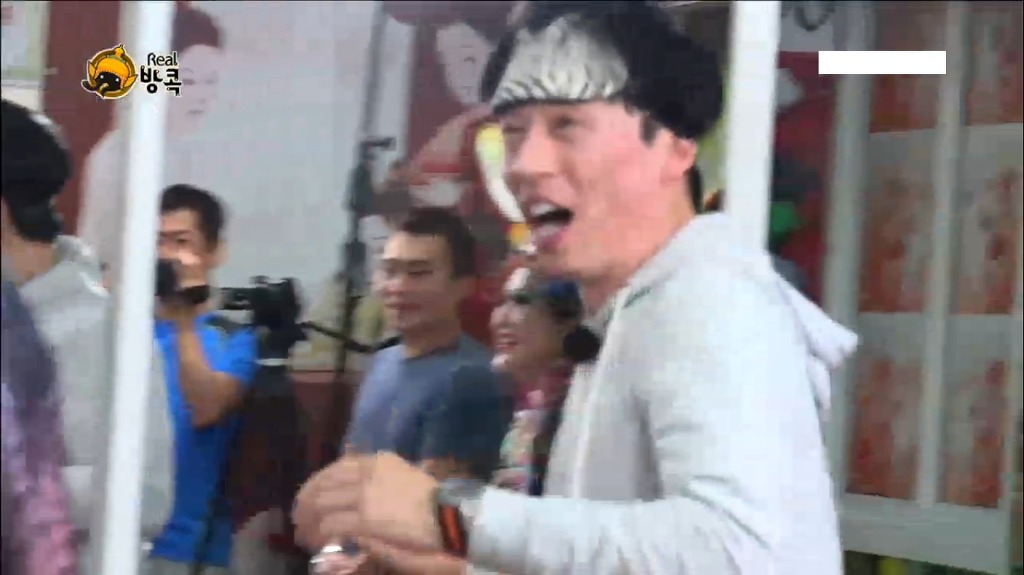 실제로 무한도전에서 나왔던 효과가좋다는 태국 따귀 마사지.jpg | 인스티즈