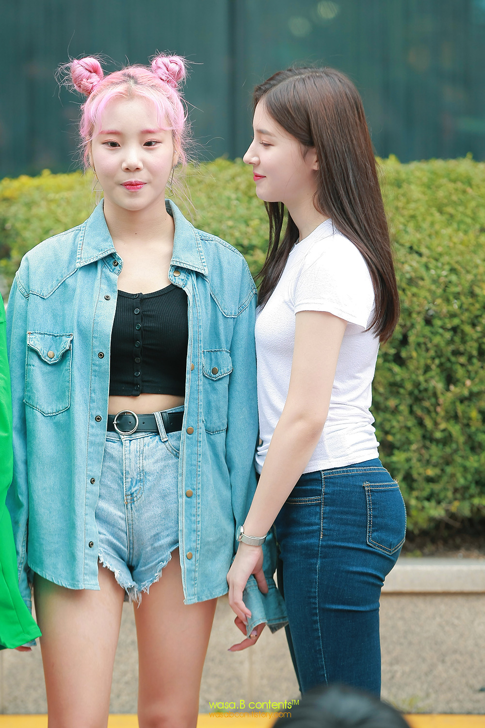 모모랜드 낸시 청바지태 | 인스티즈