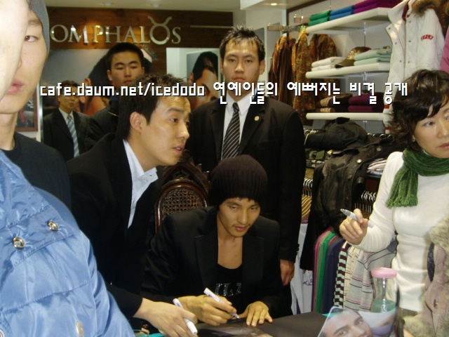 원빈 굴욕사진 모음.jpg | 인스티즈