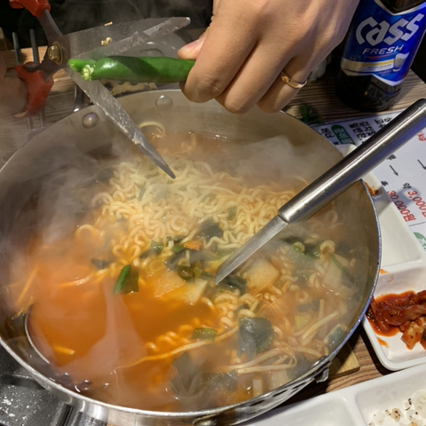 친구가 그러더라 그렇게 먹다간 통풍 걸려 뒤진다고.. | 인스티즈