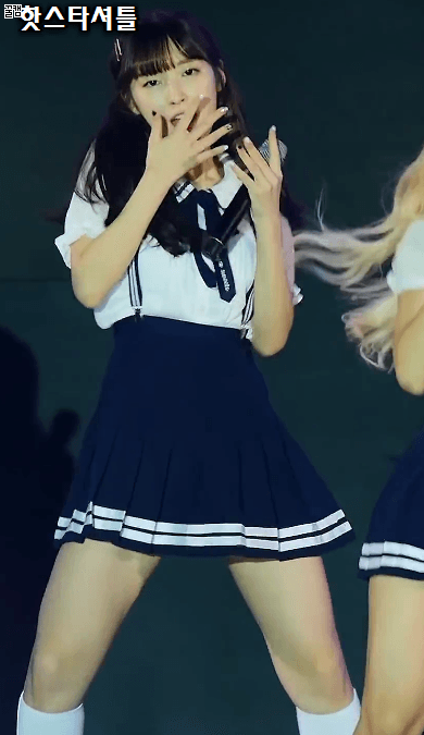 오마이걸 아린 반전 하체 | 인스티즈