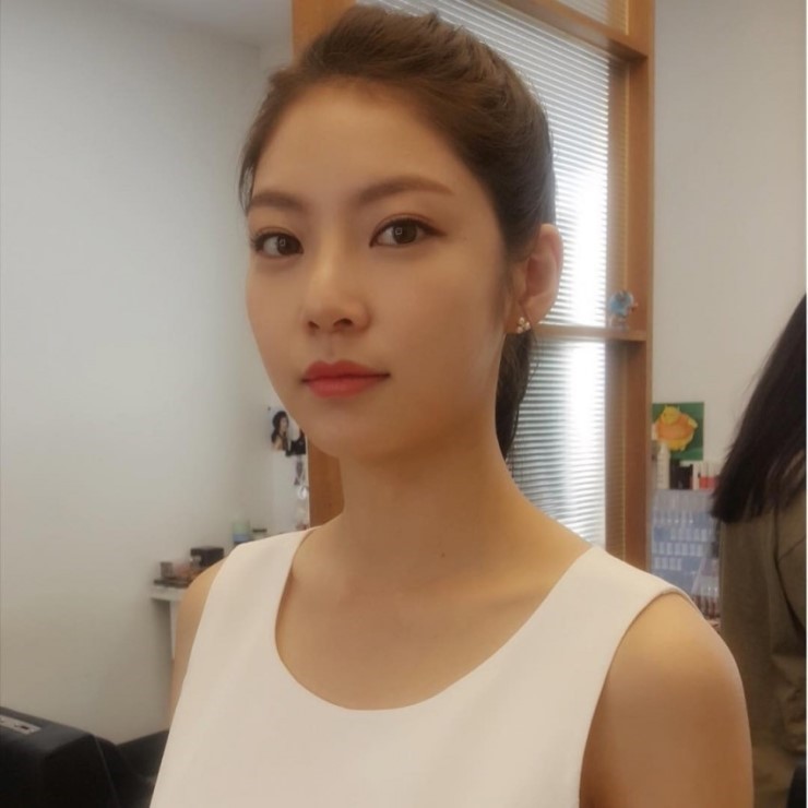 연예인들 실물에 근접한 사진 | 인스티즈