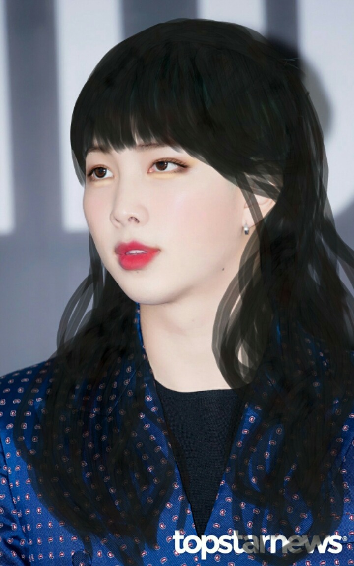 화장으로 트와이스 나연처럼 변신한 남자아이돌 | 인스티즈