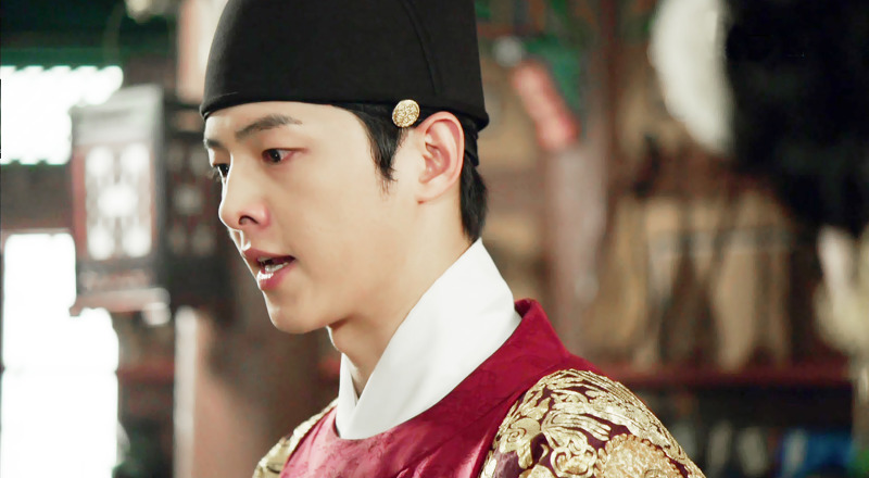 '상투' 에 대한 개념이 1도 없는 최근 사극 배우들 뒷머리 근황 | 인스티즈